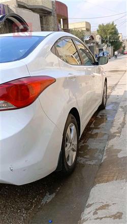 هیوندای ئەلەنترا